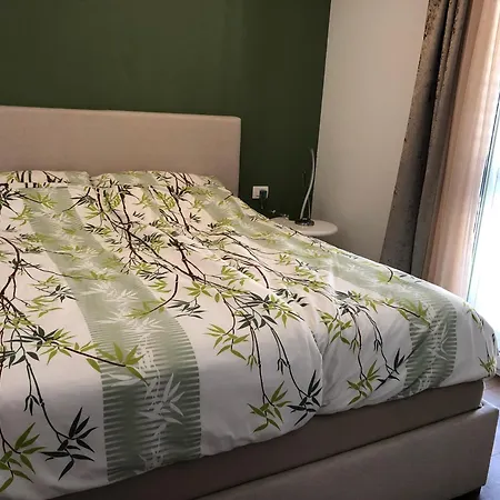 Maral Apartment *