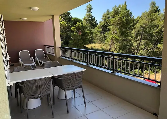 Maral Апартаменты *